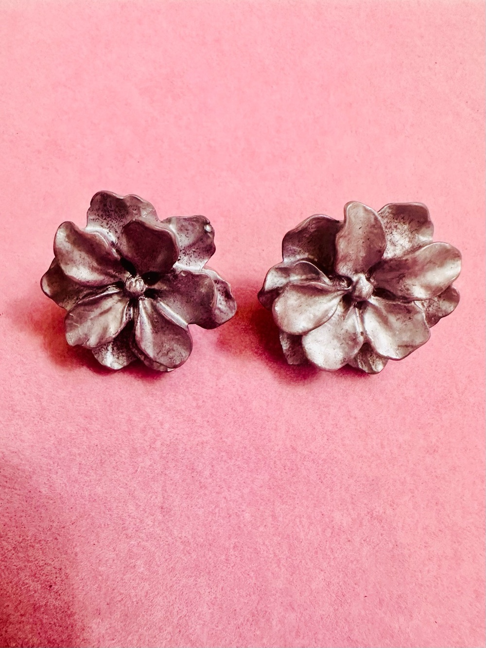 Vintage Silver Tone Floral Clip On Earrings